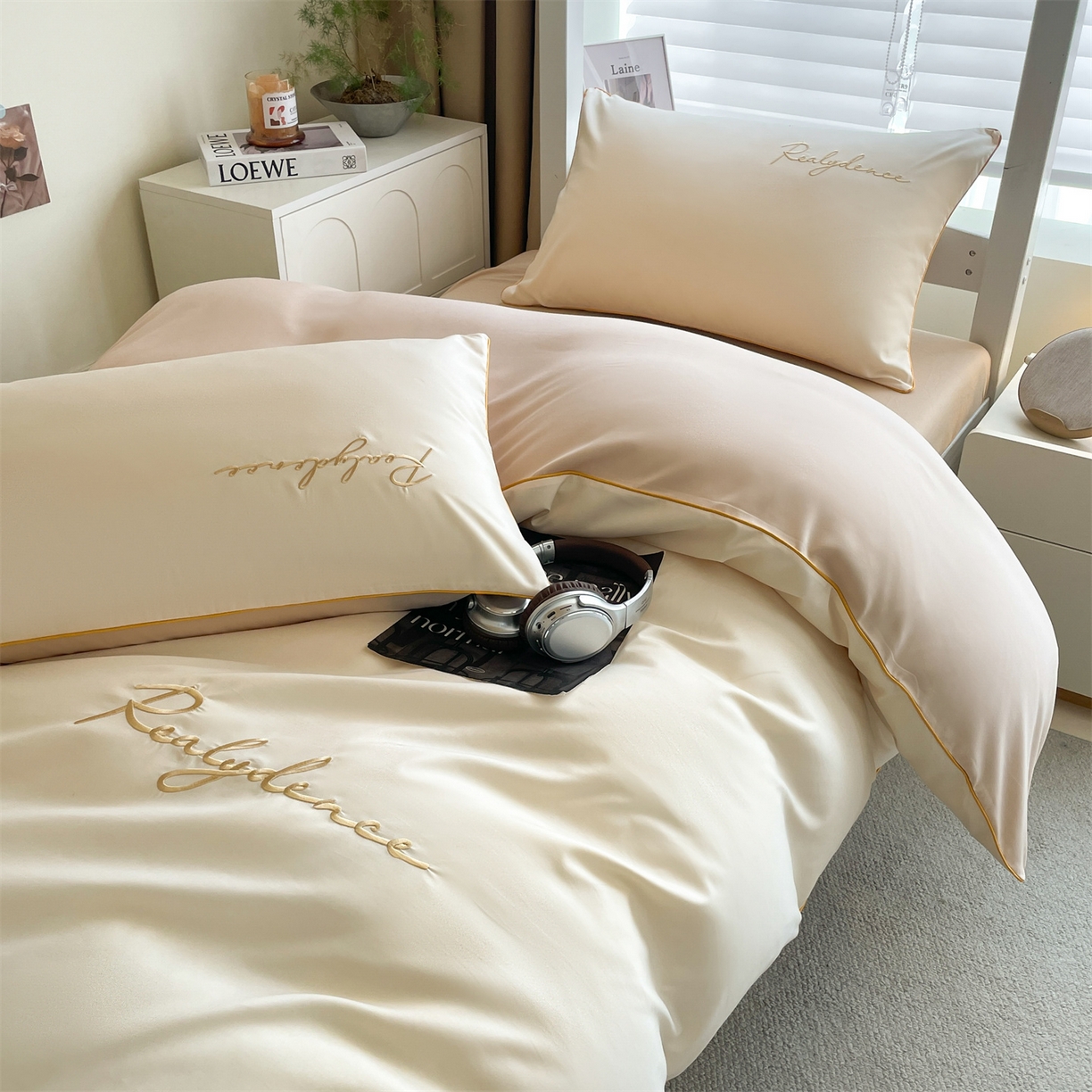 91家纺网 家纺一手货源 找家纺 笙意家纺 2025新款亲肤水洗棉麻绳款学生三件套-安琪系列 安琪-奶昔白+奶茶