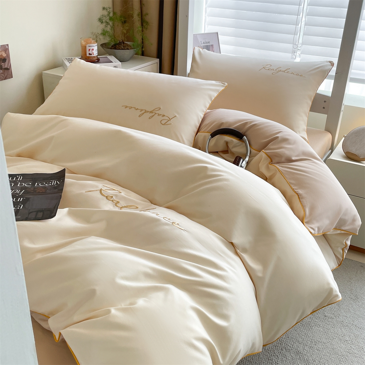 91家纺网 家纺一手货源 找家纺 笙意家纺 2025新款亲肤水洗棉麻绳款学生三件套-安琪系列 安琪-奶昔白+奶茶