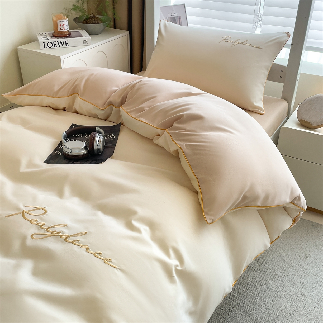 91家纺网 家纺一手货源 找家纺 笙意家纺 2025新款亲肤水洗棉麻绳款学生三件套-安琪系列 安琪-奶昔白+奶茶