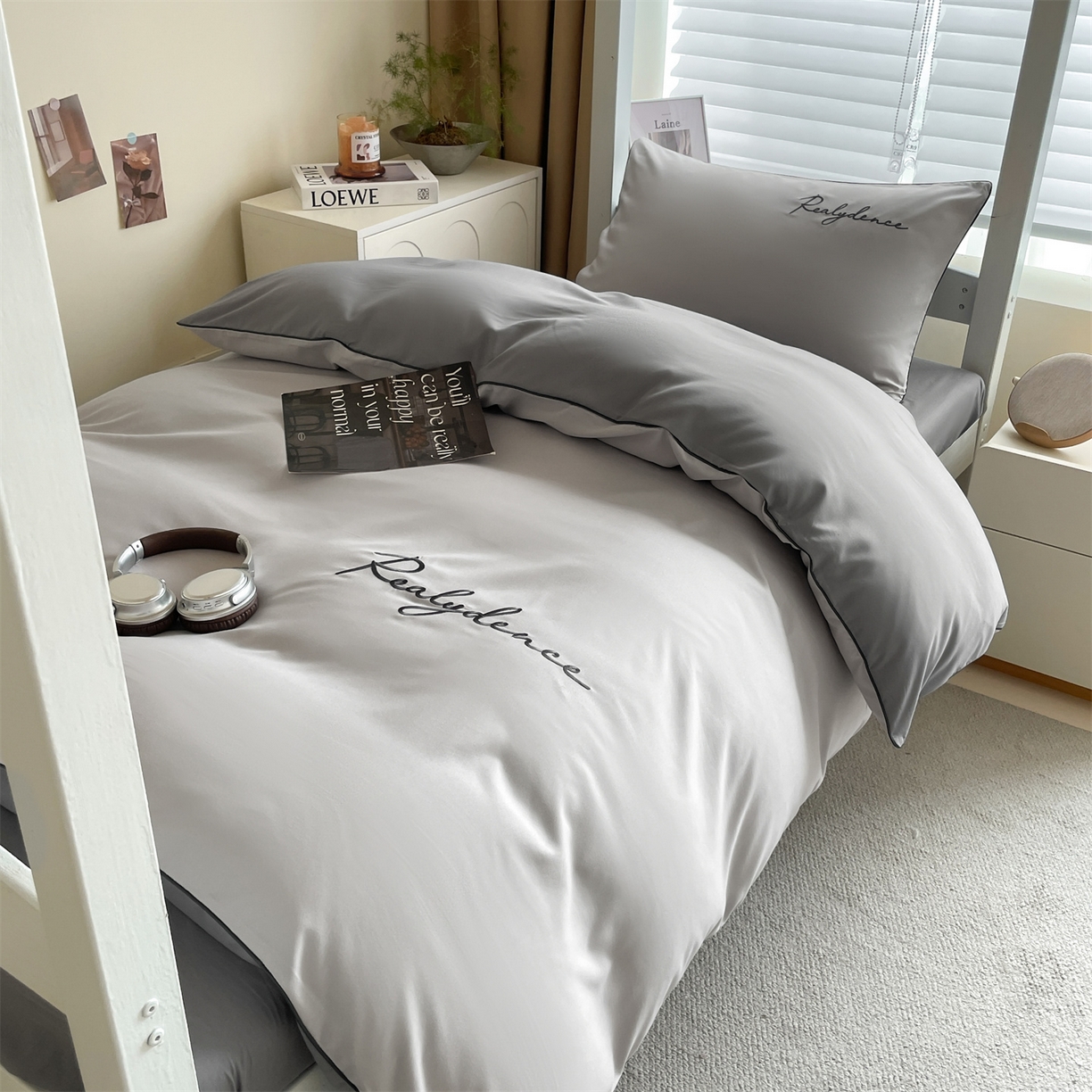 91家纺网 家纺一手货源 找家纺 笙意家纺 2025新款亲肤水洗棉麻绳款学生三件套-安琪系列 安琪-山灰+中灰