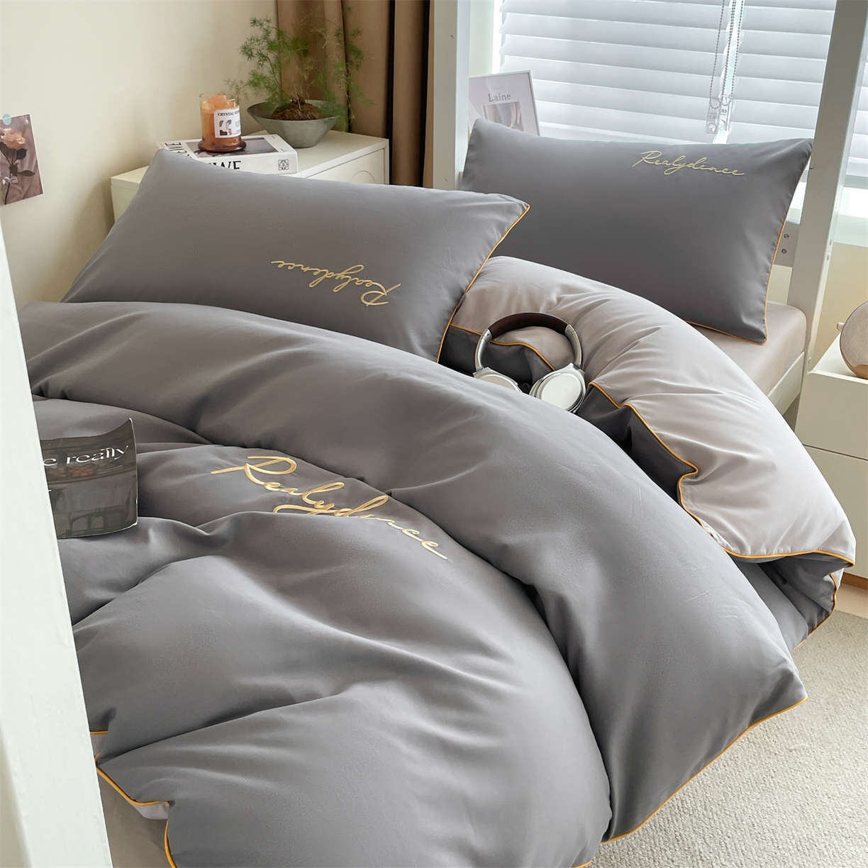 91家纺网 家纺一手货源 找家纺 笙意家纺 2025新款亲肤水洗棉麻绳款学生三件套-安琪系列 安琪-中灰+山灰