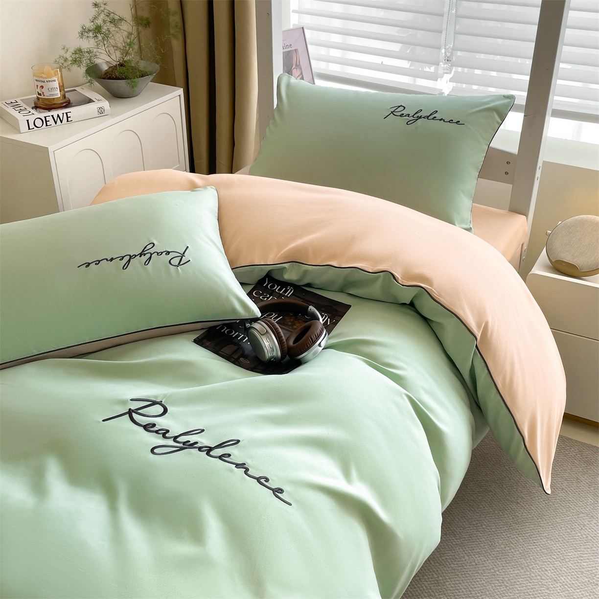 91家纺网 家纺一手货源 找家纺 笙意家纺 2025新款亲肤水洗棉麻绳款学生三件套-安琪系列 安琪-灰绿+奶茶