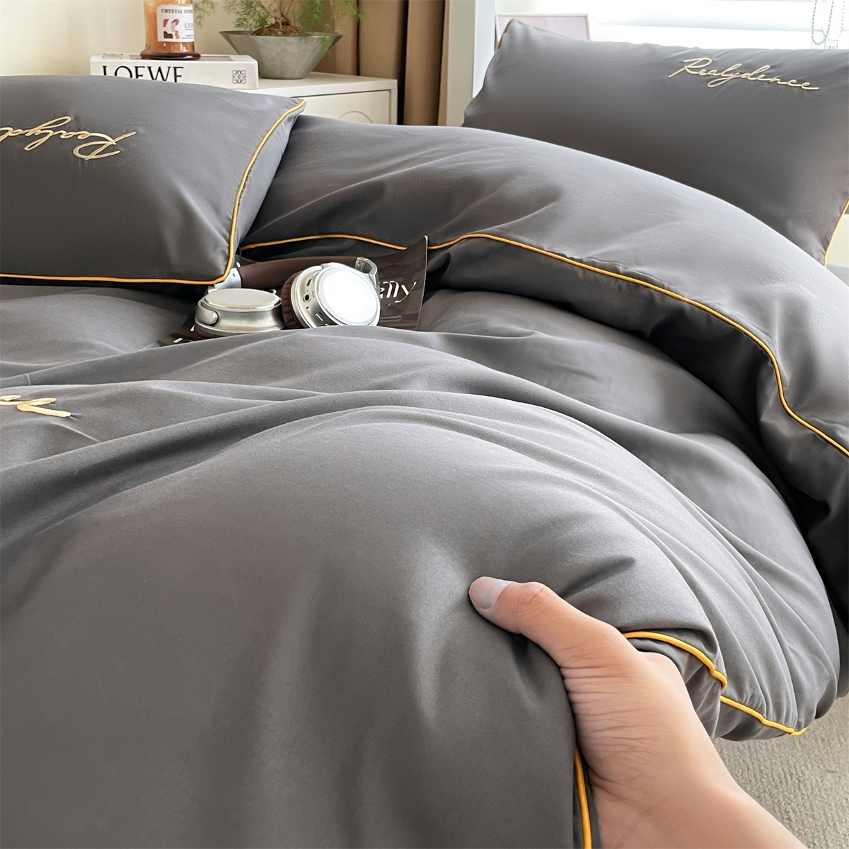 91家纺网 家纺一手货源 找家纺 笙意家纺 2025新款亲肤水洗棉麻绳款学生三件套-安琪系列 安琪-高级灰