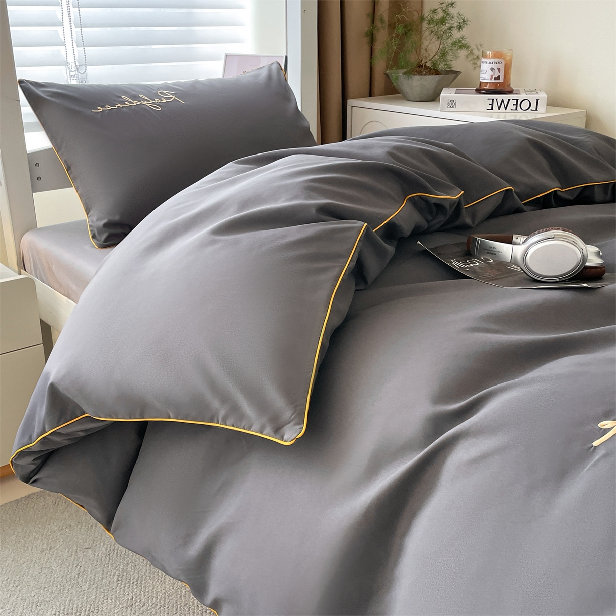 91家纺网 家纺一手货源 找家纺 笙意家纺 2025新款亲肤水洗棉麻绳款学生三件套-安琪系列 安琪-高级灰