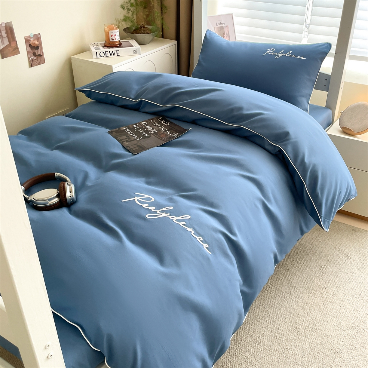 91家纺网 家纺一手货源 找家纺 笙意家纺 2025新款亲肤水洗棉麻绳款学生三件套-安琪系列 安琪-宾利蓝