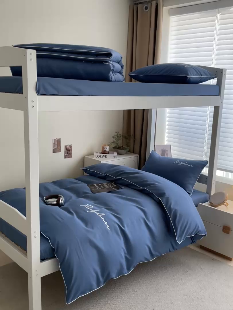 91家纺网 家纺一手货源 找家纺 笙意家纺 2025新款亲肤水洗棉麻绳款学生三件套-安琪系列 安琪-宾利蓝