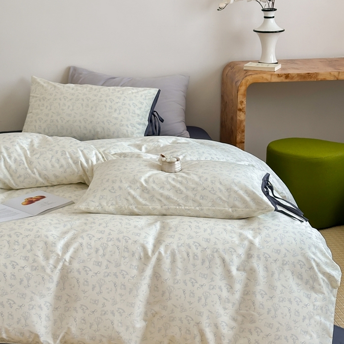 91家纺网 家纺一手货源 找家纺 尺素2025新款 纯棉蝴蝶结绑带款四件套少女心可爱枕套儿童卡通纯棉三件套1.8床笠加大床单民宿床品 绑带款小熊物语-藏青