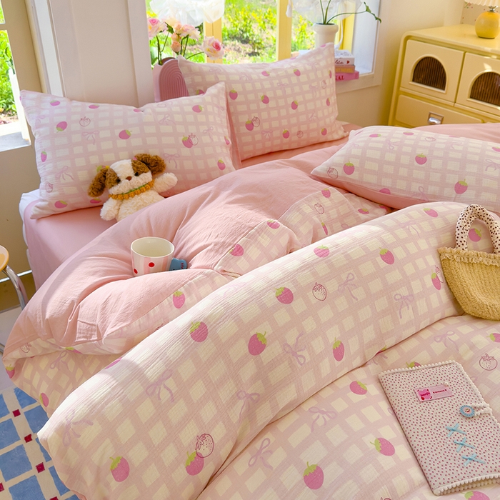 91家纺网 家纺一手货源 找家纺 颜选2025新款105克加厚双层纱木棉四件套（含买家秀） 草莓蝴蝶结