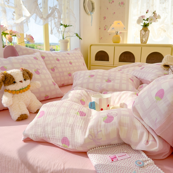 91家纺网 家纺一手货源 找家纺 颜选2025新款105克加厚双层纱木棉四件套（含买家秀） 草莓蝴蝶结