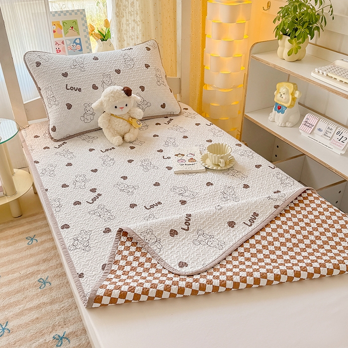 91家纺网 家纺一手货源 找家纺 期遇家居 2025新款13372全棉印花学生床盖双面纯棉宿舍床盖 布偶兔