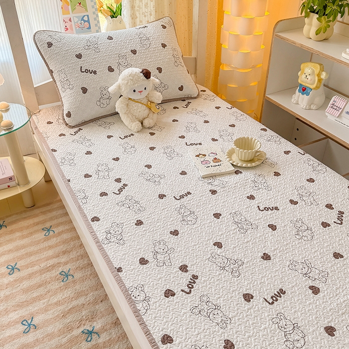 91家纺网 家纺一手货源 找家纺 期遇家居 2025新款13372全棉印花学生床盖双面纯棉宿舍床盖 布偶兔