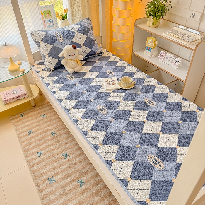 91家纺网 家纺一手货源 找家纺 期遇家居 2025新款13372全棉印花学生床盖双面纯棉宿舍床盖 蓝格子