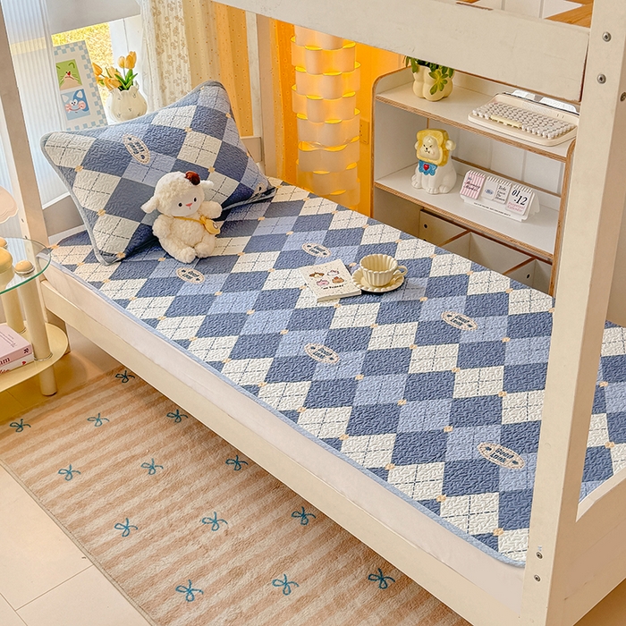 91家纺网 家纺一手货源 找家纺 期遇家居 2025新款13372全棉印花学生床盖双面纯棉宿舍床盖 蓝格子