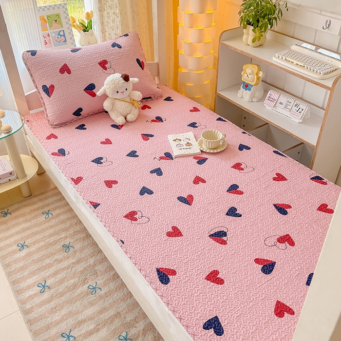 91家纺网 家纺一手货源 找家纺 期遇家居 2025新款13372全棉印花学生床盖双面纯棉宿舍床盖 摩登之恋