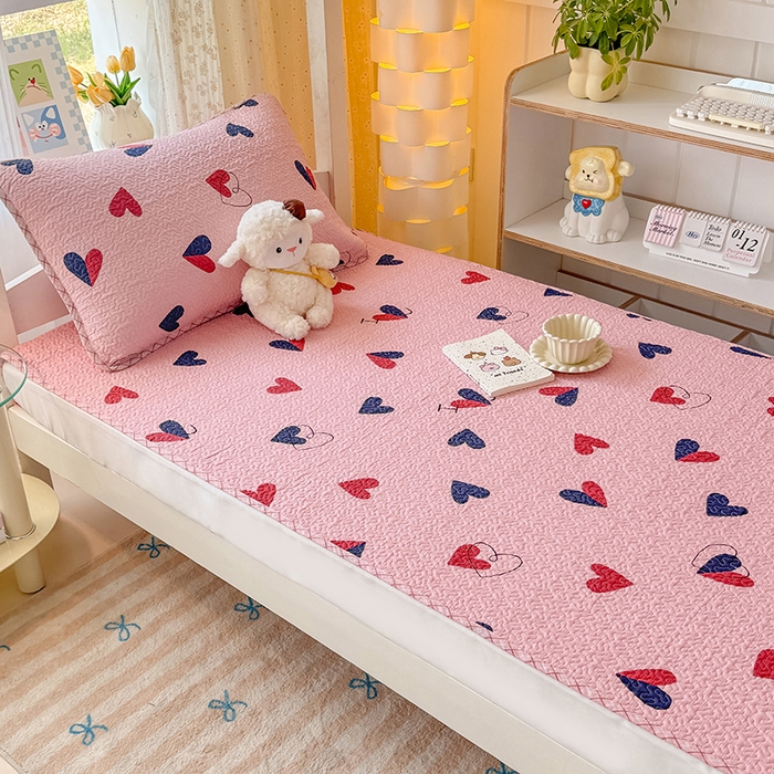 91家纺网 家纺一手货源 找家纺 期遇家居 2025新款13372全棉印花学生床盖双面纯棉宿舍床盖 摩登之恋