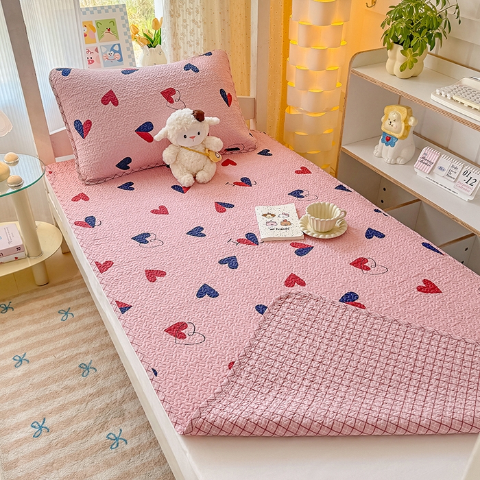 91家纺网 家纺一手货源 找家纺 期遇家居 2025新款13372全棉印花学生床盖双面纯棉宿舍床盖 摩登之恋