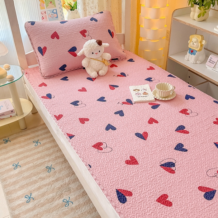 91家纺网 家纺一手货源 找家纺 期遇家居 2025新款13372全棉印花学生床盖双面纯棉宿舍床盖 摩登之恋