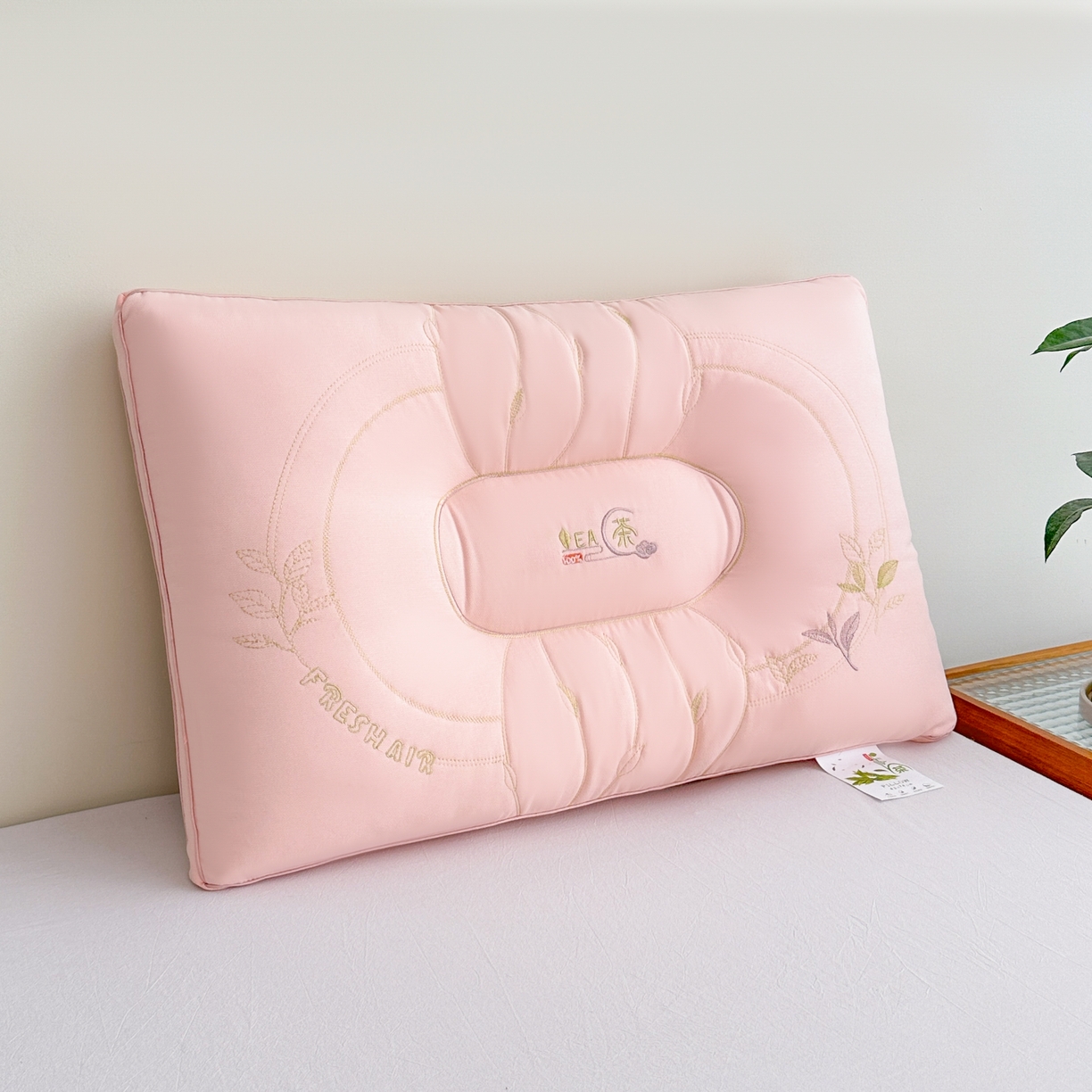 91家纺网 家纺一手货源 找家纺 （总）橘夏家纺 2025新款刺绣款高档单人枕头枕芯亲肤透气单人舒睡保健枕睡眠不变形