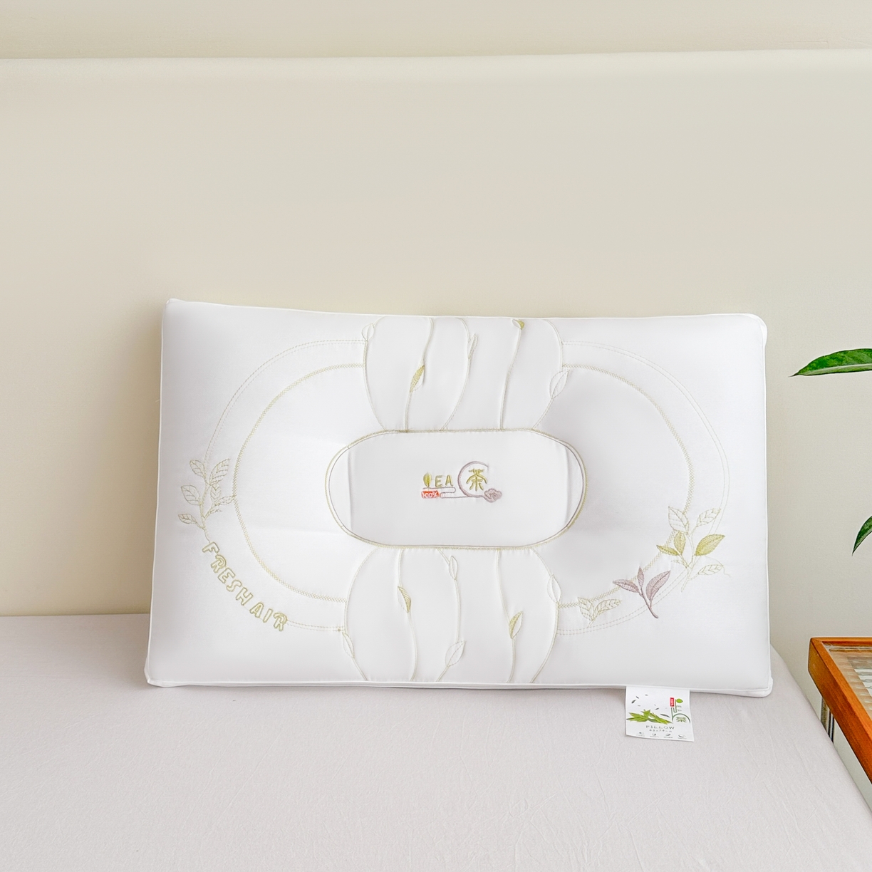 91家纺网 家纺一手货源 找家纺 橘夏家纺 2025新款刺绣款高档单人枕头枕芯亲肤透气单人舒睡保健枕睡眠不变形 栀子白