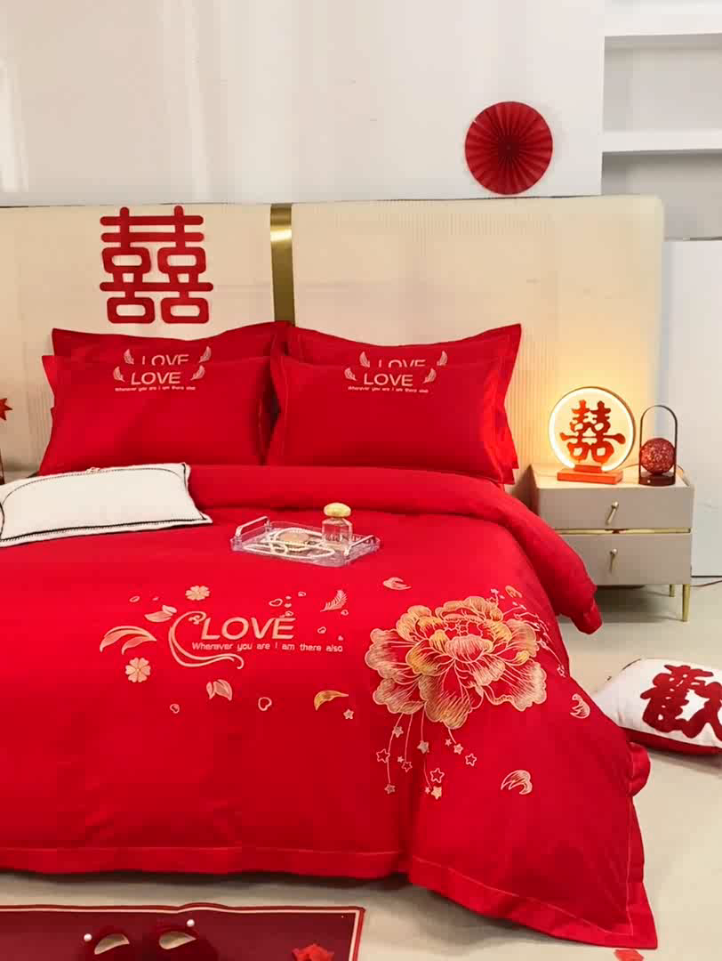 91家纺网 家纺一手货源 找家纺 银石 2025新款长绒棉婚庆绣花四件套 盛世爱恋