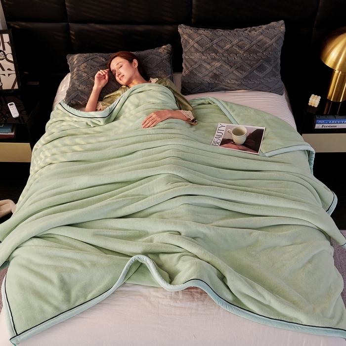 91家纺网 家纺一手货源 找家纺 馨米莱家纺 2025新款全消光牛奶绒毛毯 蒂芙绿