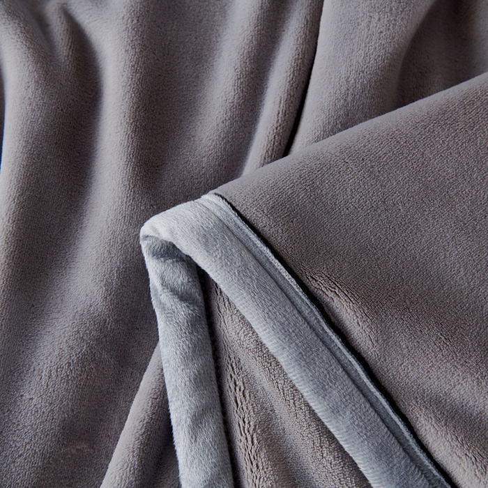 91家纺网 家纺一手货源 找家纺 馨米莱家纺 2025新款全消光牛奶绒毛毯 深灰色