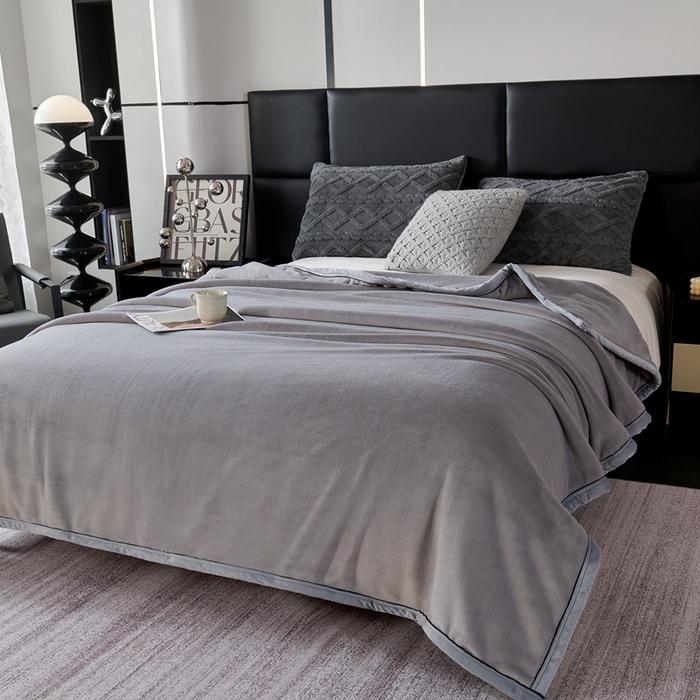 91家纺网 家纺一手货源 找家纺 馨米莱家纺 2025新款全消光牛奶绒毛毯 深灰色