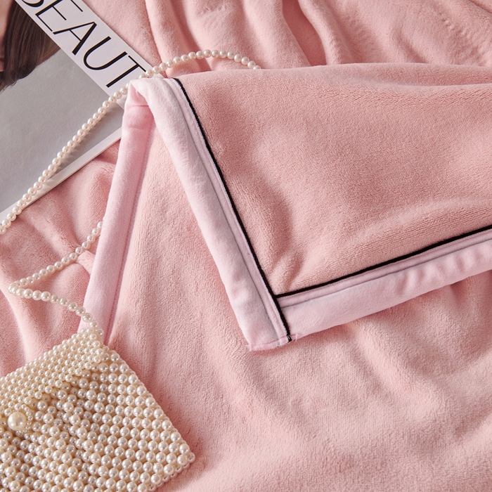 91家纺网 家纺一手货源 找家纺 馨米莱家纺 2025新款全消光牛奶绒毛毯 玉粉色