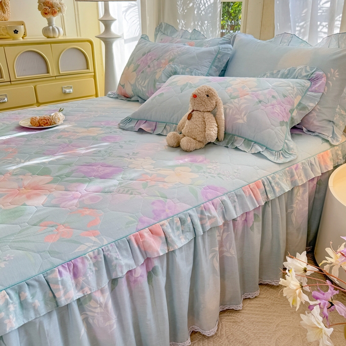 91家纺网 家纺一手货源 找家纺 美达2025全棉蕾丝小花边夹棉单床裙 清风烟雨