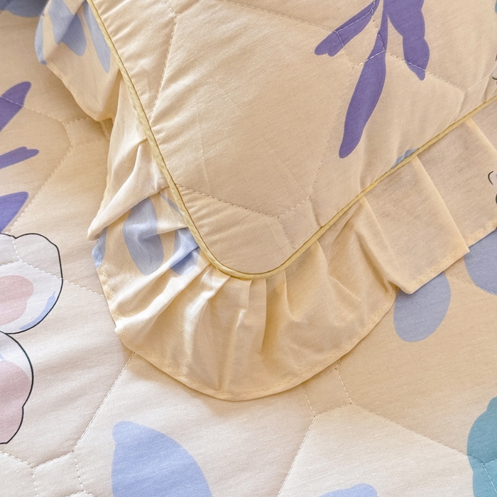 91家纺网 家纺一手货源 找家纺 美达2025全棉蕾丝小花边夹棉单床裙 如梦花季