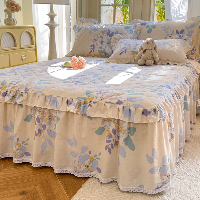 91家纺网 家纺一手货源 找家纺 美达2025全棉蕾丝小花边夹棉单床裙 如梦花季