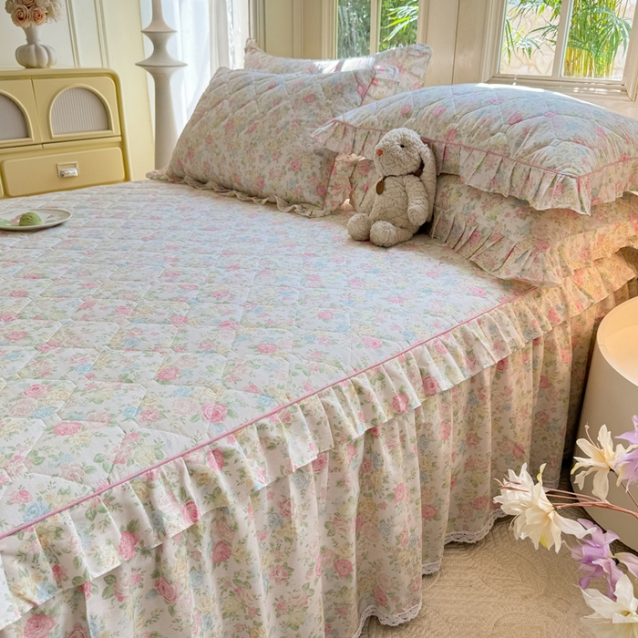 91家纺网 家纺一手货源 找家纺 美达2025全棉蕾丝小花边夹棉单床裙 嫣然花期-粉