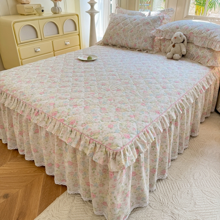 91家纺网 家纺一手货源 找家纺 美达2025全棉蕾丝小花边夹棉单床裙 嫣然花期-粉