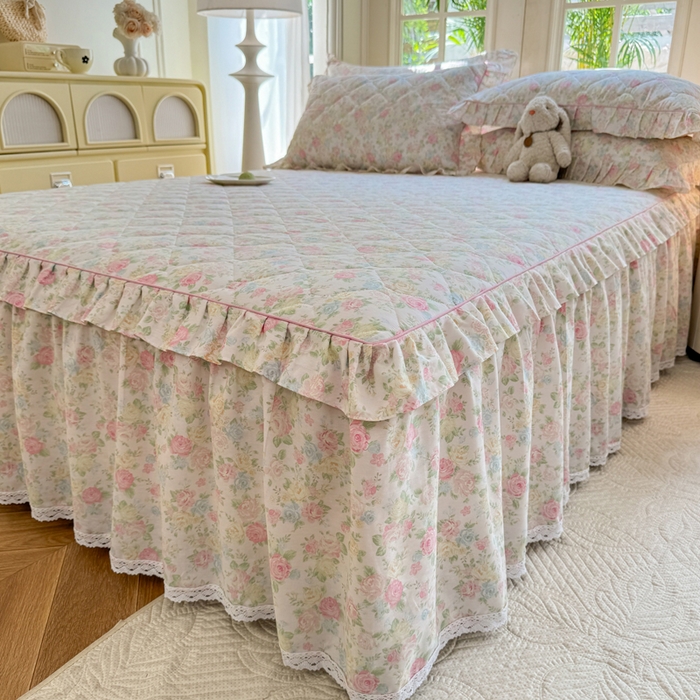 91家纺网 家纺一手货源 找家纺 美达2025全棉蕾丝小花边夹棉单床裙 嫣然花期-粉