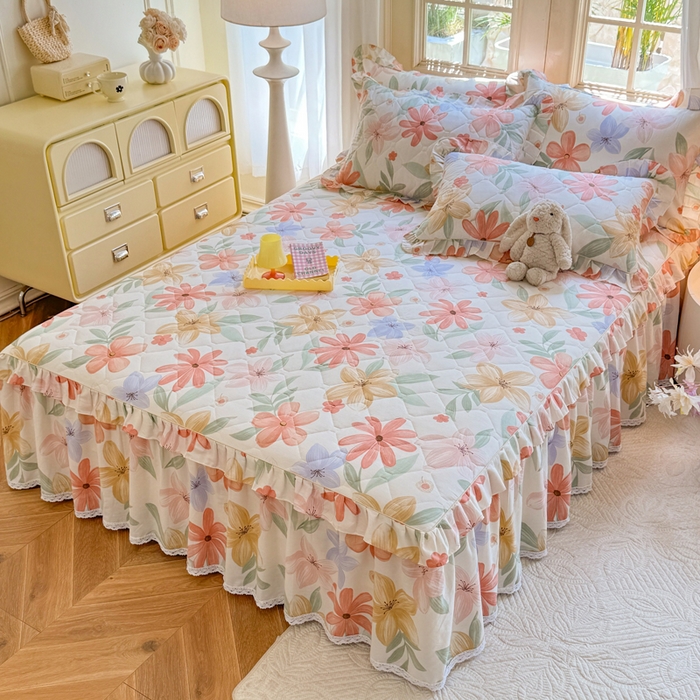 91家纺网 家纺一手货源 找家纺 美达2025全棉蕾丝小花边夹棉单床裙 云裳花谷