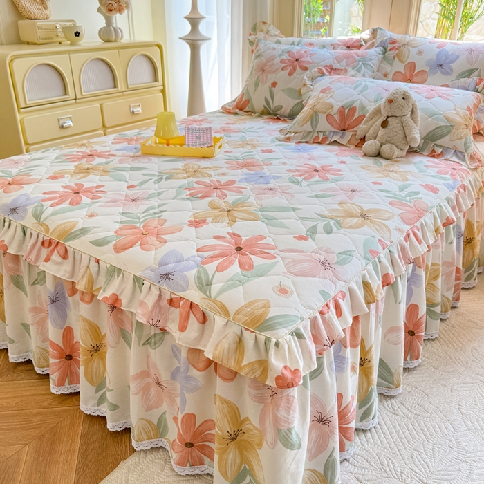 91家纺网 家纺一手货源 找家纺 美达2025全棉蕾丝小花边夹棉单床裙 云裳花谷