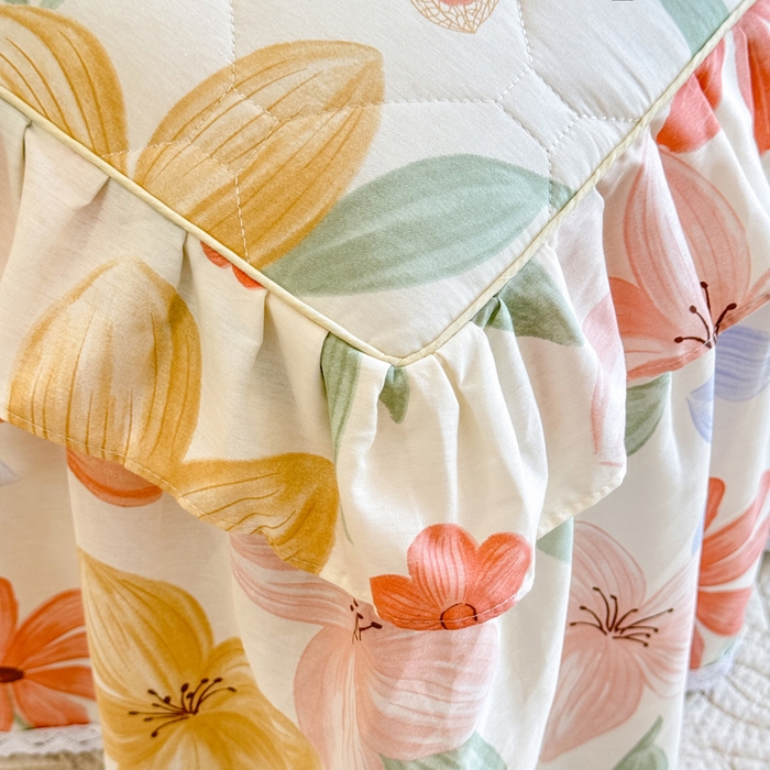 91家纺网 家纺一手货源 找家纺 美达2025全棉蕾丝小花边夹棉单床裙 云裳花谷