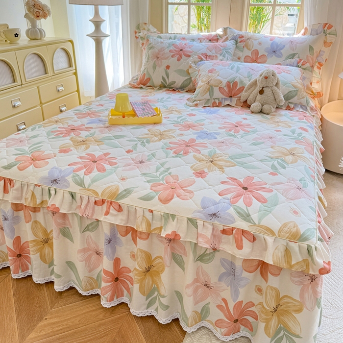 91家纺网 家纺一手货源 找家纺 美达2025全棉蕾丝小花边夹棉单床裙 云裳花谷