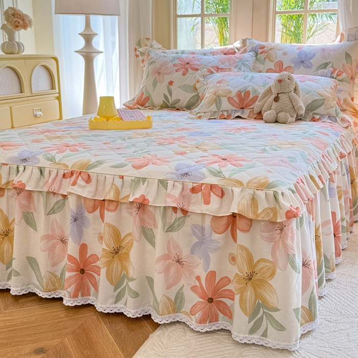 91家纺网 家纺一手货源 找家纺 美达2025全棉蕾丝小花边夹棉单床裙 云裳花谷