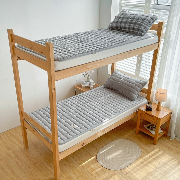 91家纺网 家纺一手货源 找家纺 梵朴 2025新款A类无印风水洗棉夹棉新疆棉花宿舍学生床垫床护垫 浅灰