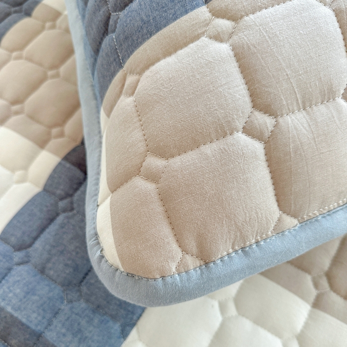 91家纺网 家纺一手货源 找家纺 梵朴 2025新款A类无印风水洗棉夹棉新疆棉花宿舍学生床垫床护垫 蓝绿大格