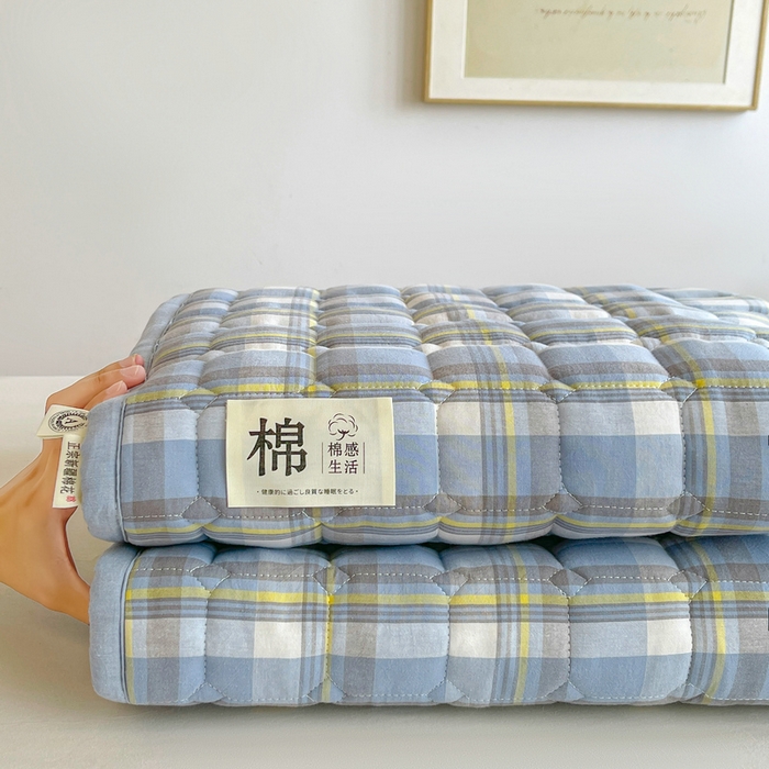 91家纺网 家纺一手货源 找家纺 梵朴 2025新款A类无印风水洗棉夹棉新疆棉花宿舍学生床垫床护垫 简析蓝