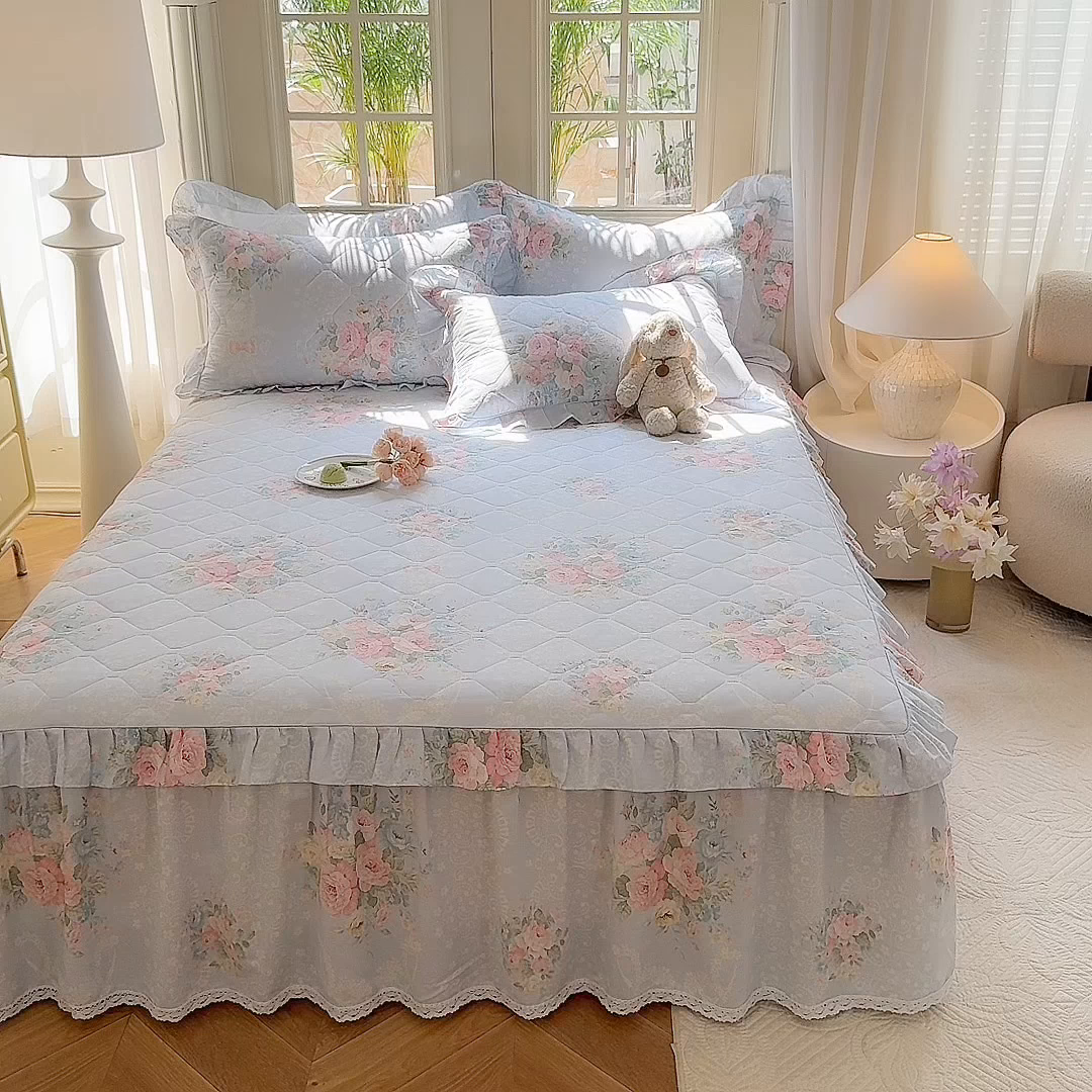 91家纺网 家纺一手货源 找家纺 美达2025全棉蕾丝小花边夹棉单床裙 轻柔漫漫