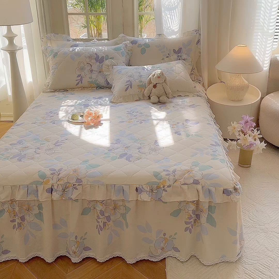 91家纺网 家纺一手货源 找家纺 美达2025全棉蕾丝小花边夹棉单床裙 如梦花季