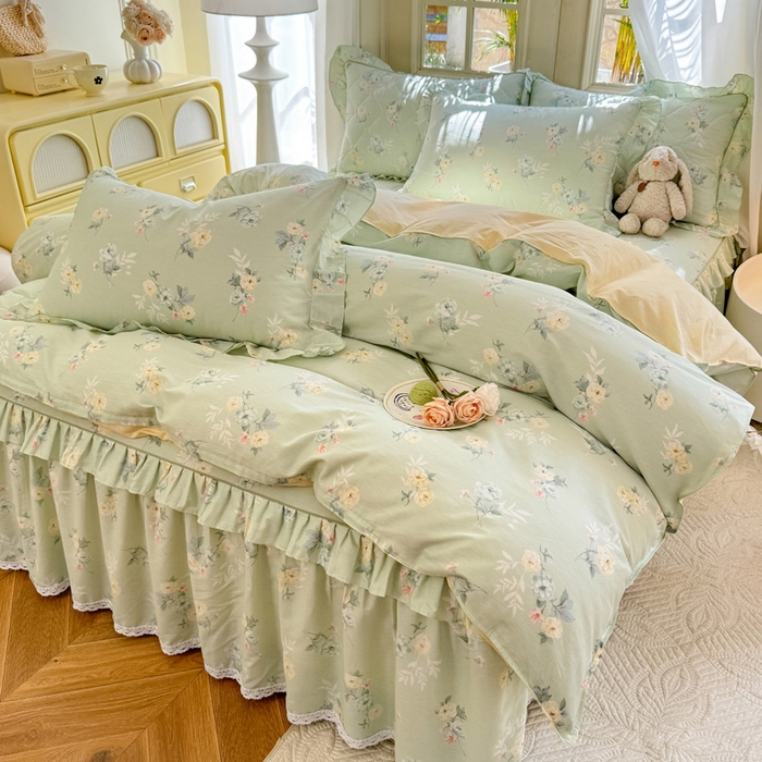 91家纺网 家纺一手货源 找家纺 美达家纺2025全棉蕾丝小花边夹棉床裙四件套 千羽花信