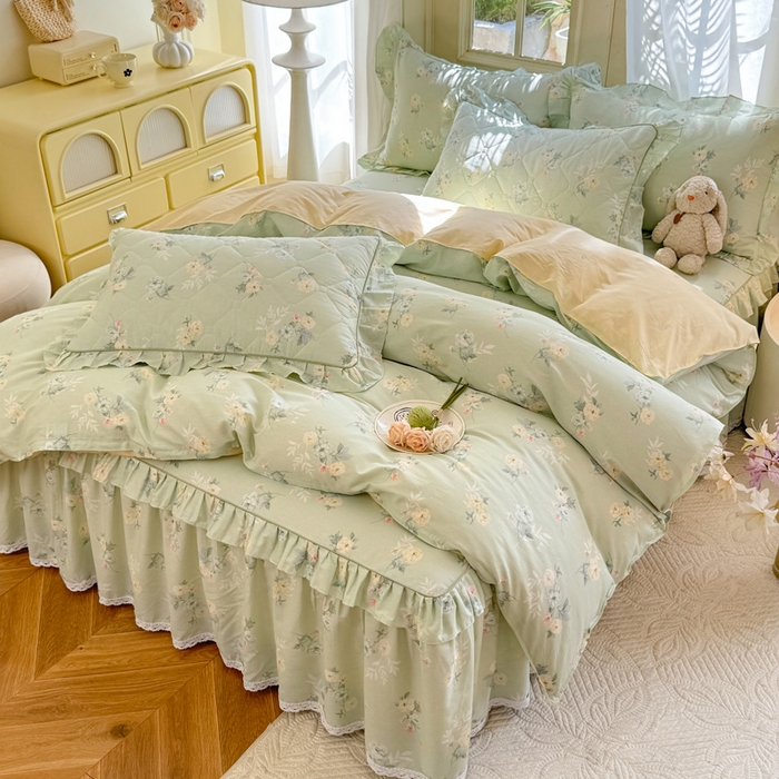 91家纺网 家纺一手货源 找家纺 美达家纺2025全棉蕾丝小花边夹棉床裙四件套 千羽花信