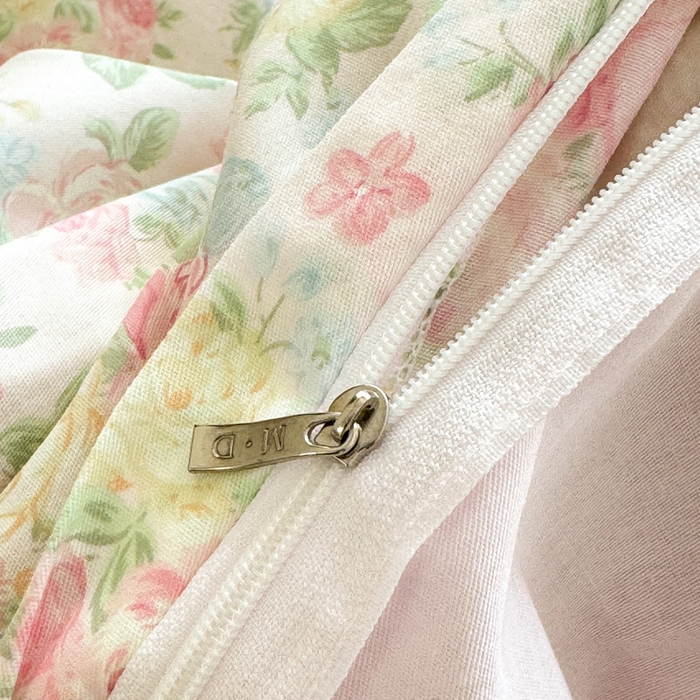 91家纺网 家纺一手货源 找家纺 美达家纺2025全棉蕾丝小花边夹棉床裙四件套 嫣然花期-粉