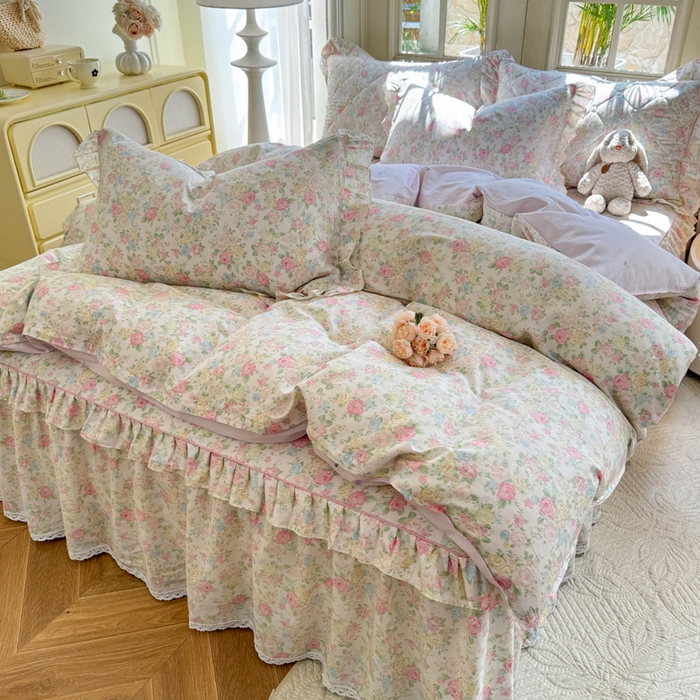 91家纺网 家纺一手货源 找家纺 美达家纺2025全棉蕾丝小花边夹棉床裙四件套 嫣然花期-粉