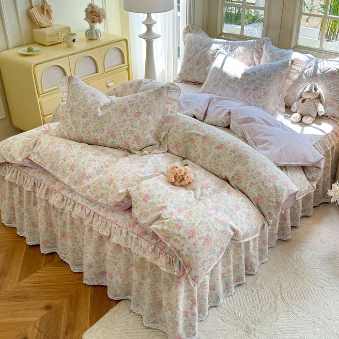 91家纺网 家纺一手货源 找家纺 美达家纺2025全棉蕾丝小花边夹棉床裙四件套 嫣然花期-粉