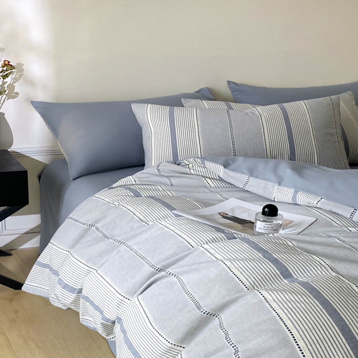 91家纺网 家纺一手货源 找家纺 ab家纺 2025新款全棉色织提花四件套 瑞拉-蓝